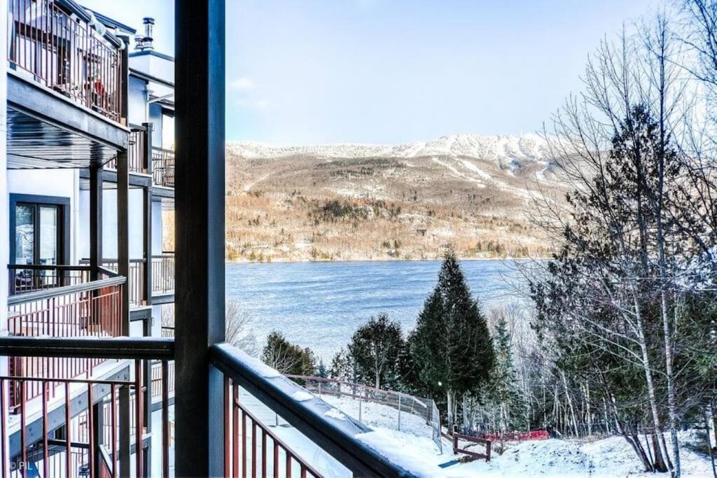Chic Mt-Tremblant Condo With View On The Lake By Denstays Mont-Tremblant Exterior foto