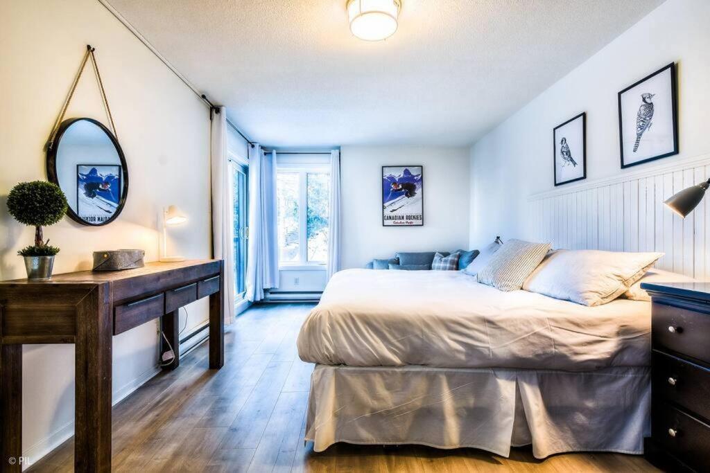 Chic Mt-Tremblant Condo With View On The Lake By Denstays Mont-Tremblant Exterior foto